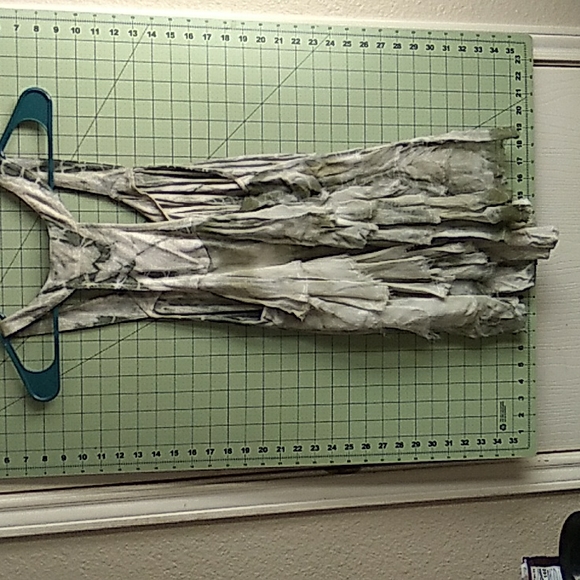 Kiss Me L Tank Top Razor Back - Picture 2 of 6